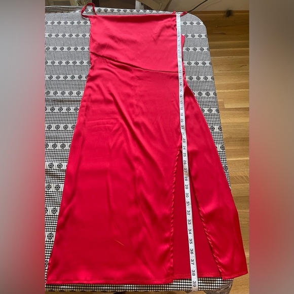 Satin Drape Neck Strappy Midi Party Dress Sz M Split Slit Red Sleeveless Cowl - Picture 14 of 16